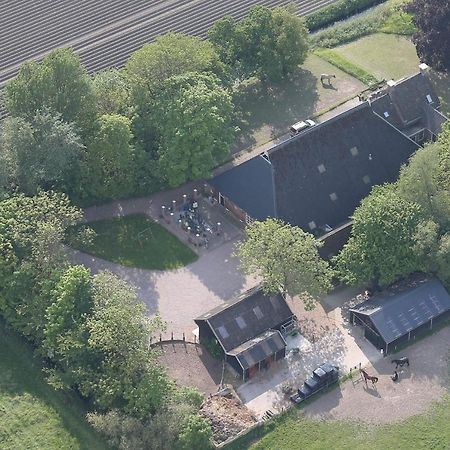 Appartement met eigen sauna en sport-en spelruimte Ee Buitenkant foto