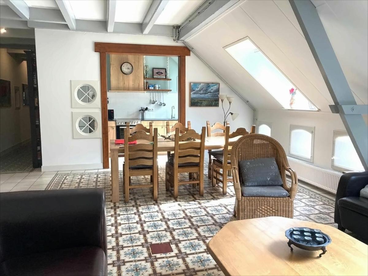 Appartement met eigen sauna en sport-en spelruimte Ee Buitenkant foto